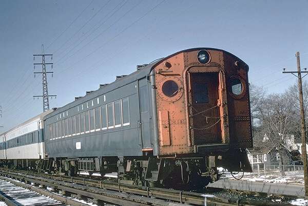 usr_m_lirr_2ndgen_4948_freeport_197101_jt_113.jpg
