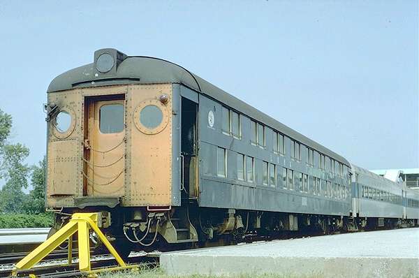 usr_m_lirr_3rdgen_1234_belmontpark_19710904_jt_037.jpg
