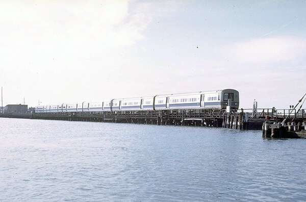 usr_m_lirr_5thgen_9141_leedfantrip_19701101_jt_123.jpg