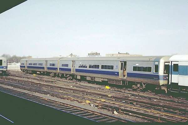 usr_m_lirr_5thgen_9212_jamaica_19710412_jt_129.jpg