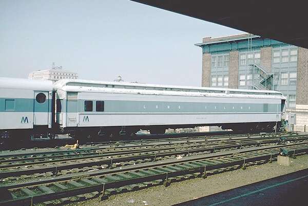 usr_m_lirr_nonpass_i10_jamaica_19750423_jt_061.jpg