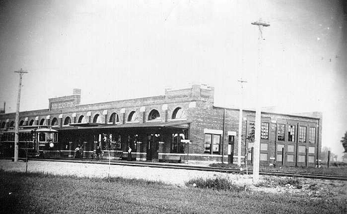 usr_m_lkshelec_station+beach+park_1903_065_bv.jpg