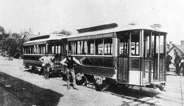 usr_m_mci_old_twocartrain_jg_108.jpg
