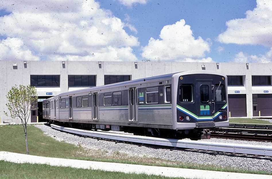 usr_m_mia_mime_121_palmetto+shop_19840905_bv_bv036.jpg