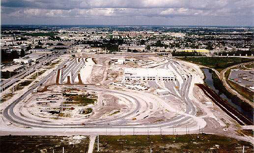 usr_m_mia_mime_misc_hialeah+shops_19830000_bv_miam25.jpg