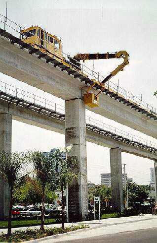 usr_m_mia_mime_work_miami+river+bridge_bv_miam24.jpg