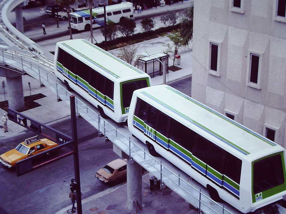 usr_m_mia_mimo_002_sw+1st+st_19840000_bv_bv049.jpg