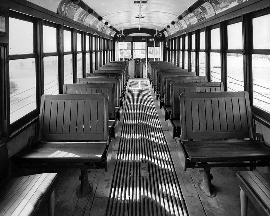usr_m_mia_stcrcom_303_interior+looking+to+rear_bv_bv008.jpg