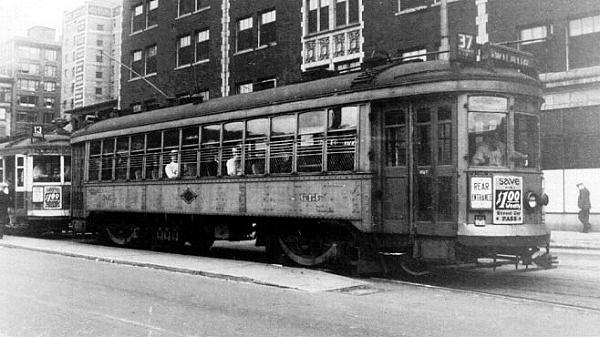 usr_m_mke_614_wmichigann2ndnplankintonrt37_bv_mke152.jpg