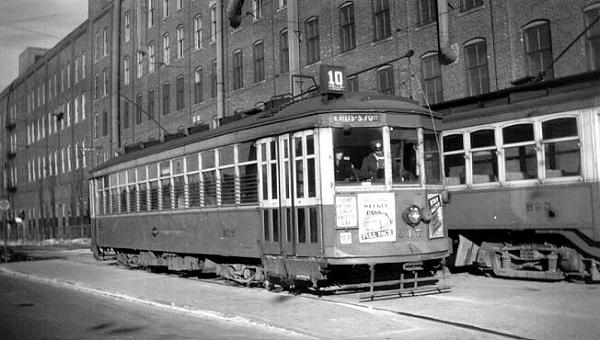 usr_m_mke_917_598_endofrt10allischalmers70thgreenfield_19480109_bv_mke161.jpg
