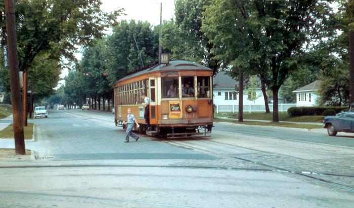 usr_m_mke_961_53rdwellsrt10_frph_mke439.jpg