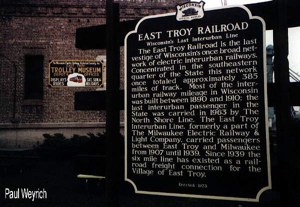 usr_m_mke_misc_easttroyhistoricalmarker_pawekj_mke261.jpg