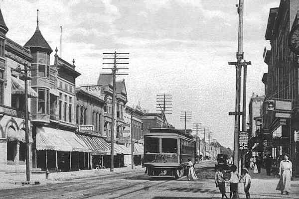 usr_m_mke_mkeint_1104_watertown_kj_tmerl27.jpg