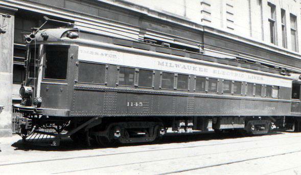 usr_m_mke_mkeint_1145_publicservicebldg_19420712_kj_tmerl07.jpg