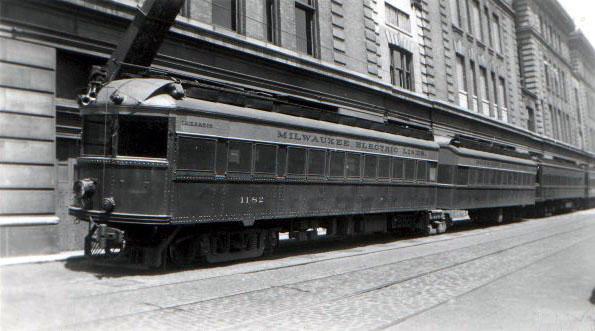 usr_m_mke_mkeint_1182_publicservicebldg_19420712_kj_tmerl09.jpg