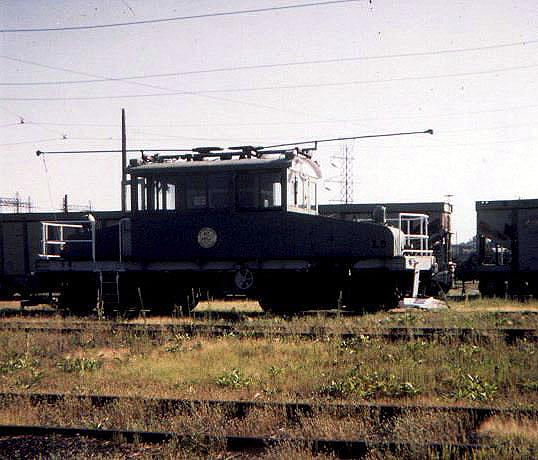 usr_m_mke_work_w007_kj_mke176.jpg