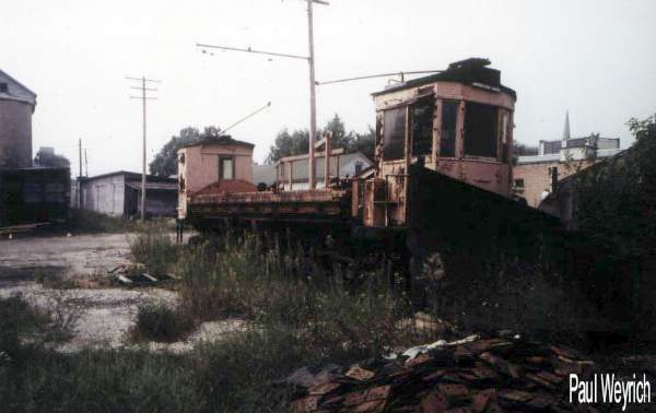 usr_m_mke_work_w022_pawekj_mke256.jpg