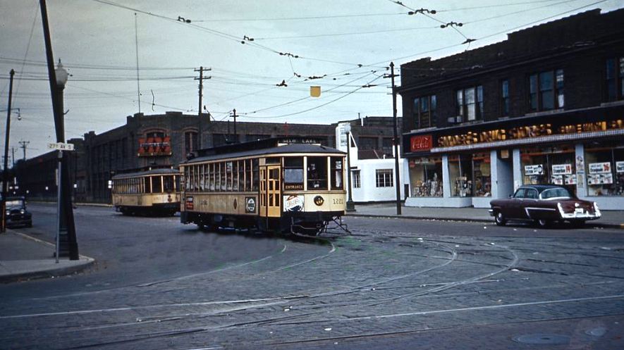 usr_m_msp_1221_lake+27th_dme.jpg