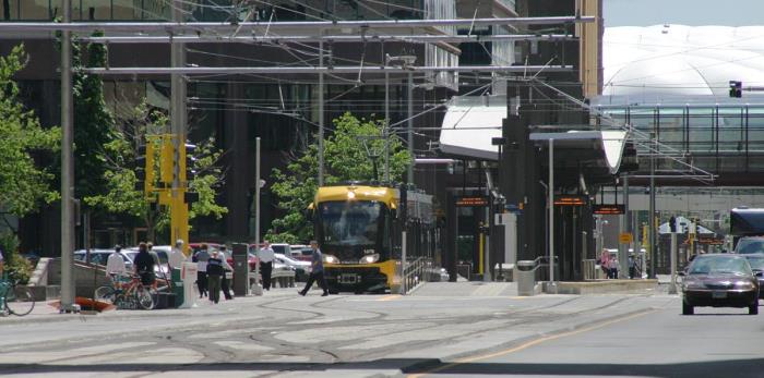 usr_m_msp_m107_nicolletmallstation_20040622_vladked_hlr080.jpg