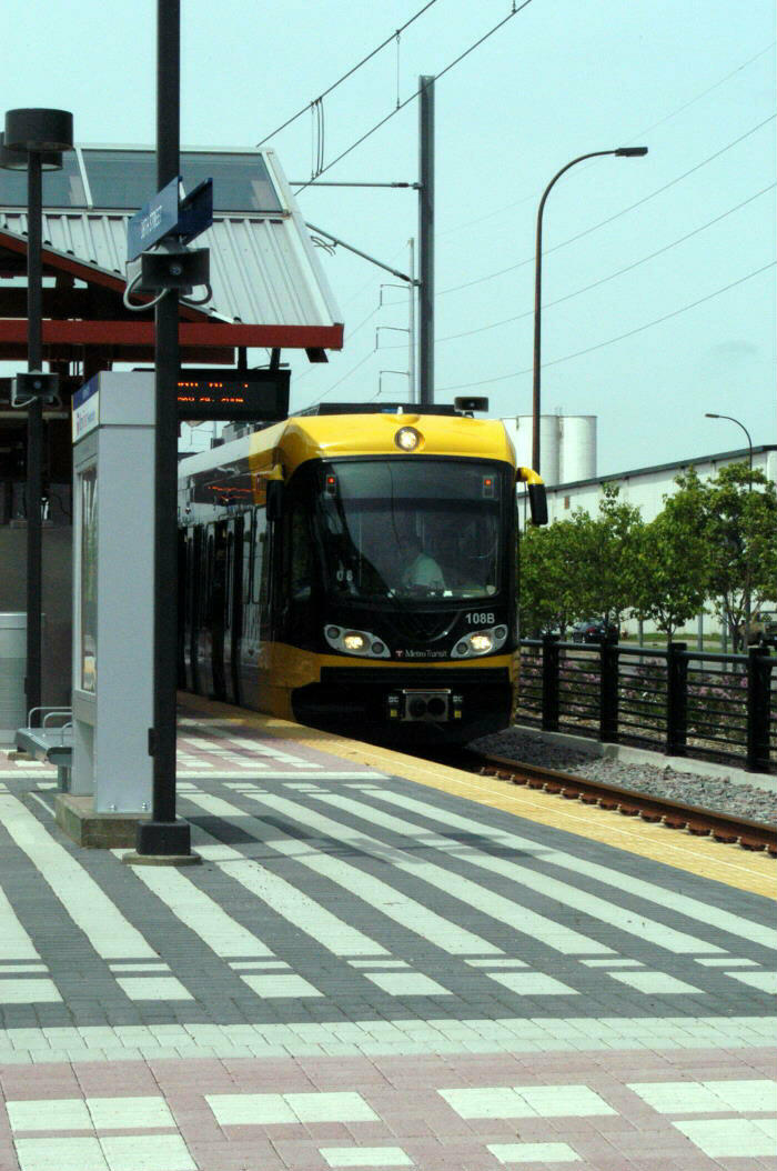 usr_m_msp_m108_38thst-gate+testing_20040524_dmewh_hlr011.jpg