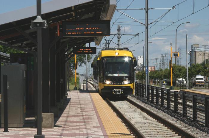 usr_m_msp_m110_46thststation_20040622_vladked_hlr110.jpg