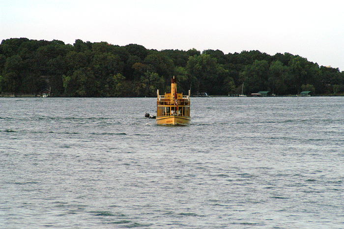 usr_m_museum_lakeminnetonka_boat'minnehaha_20040911_dme_tcrt283.jpg