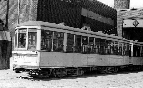 cnr_m_mtl_1991_mountroyalcarhouse_bvjh_37.jpg