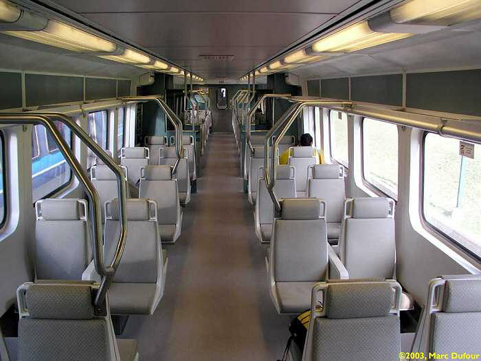 cnr_m_mtl_cn-04xx_interior+of+mr90_2003_mdufo_cn043.jpg