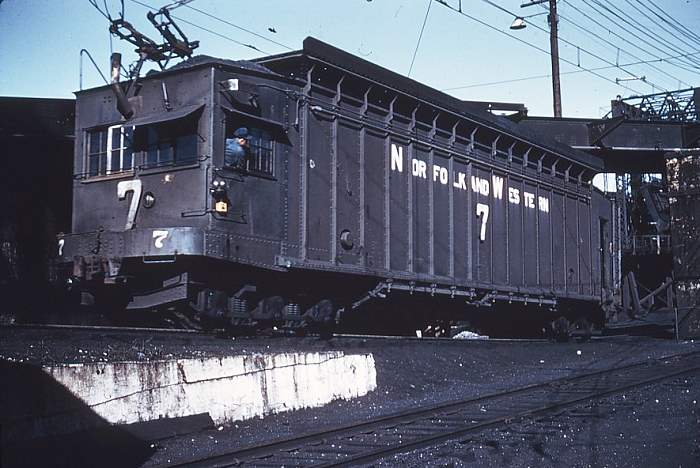 usr_m_nandw_car7_lamberts+point+norfolk+coal_dump_19591018_032.jpg