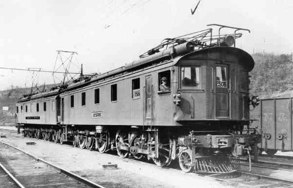 usr_m_nandw_lc1-2506_071.jpg