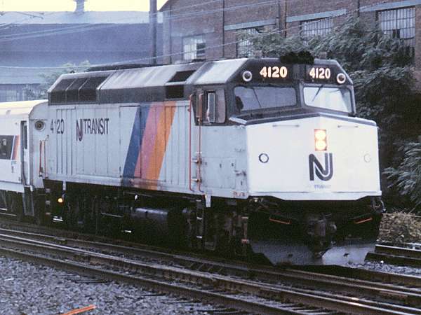 usr_m_njt_dsl'f40'4120_harrison_198608_bclou_njt037.jpg