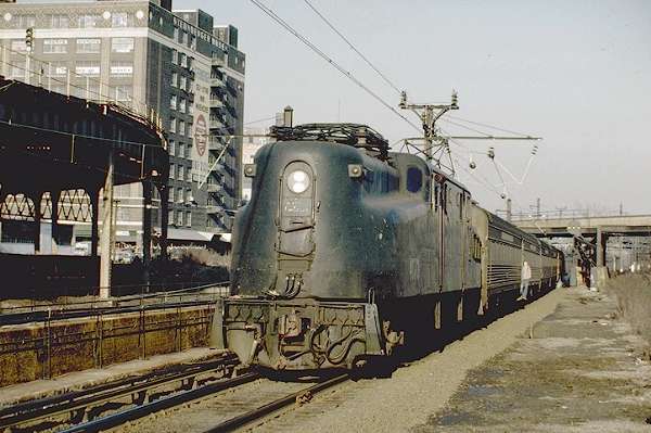 usr_m_njt_gg1'4867_east+river+portal_19820211_jt_njt046.jpg