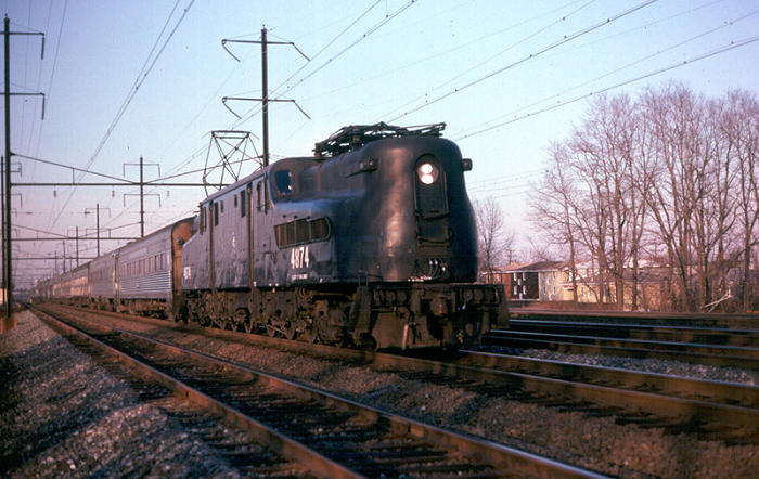 usr_m_njt_gg1'4874_linden+wb_198003_rkotu_njt063.jpg