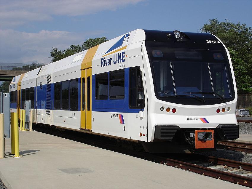 usr_m_njt_lrv'3518_david+photo.jpg