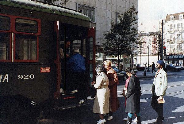 usr_m_nor_0920_stcharlesline_lesmomm_no049.jpg