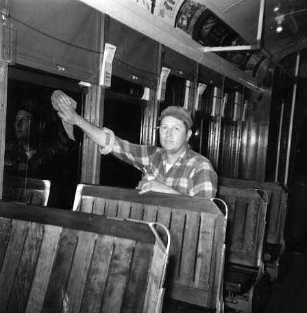 usr_m_nor_09xx_cleaningcar_1964_rh+kj_no100.jpg