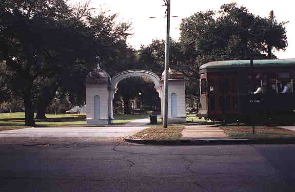 usr_m_nor_09xx_stcharlesline_199504_dmewh_no008.jpg