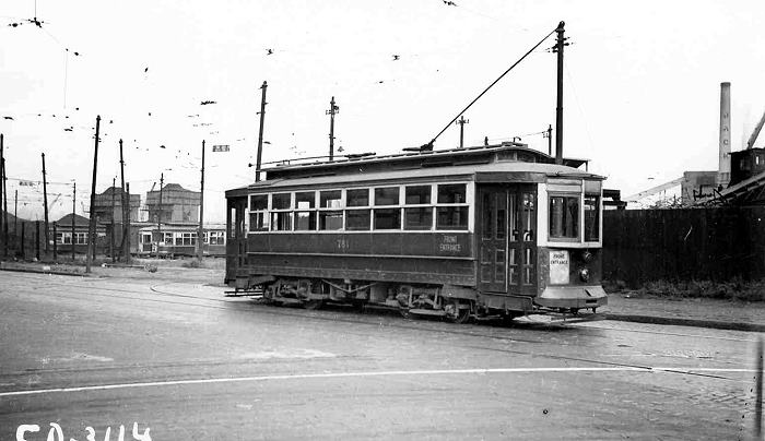 usr_m_nyc+brk+stcr_0781_crosstown+depot_kgroh,fp_bqt714.jpg