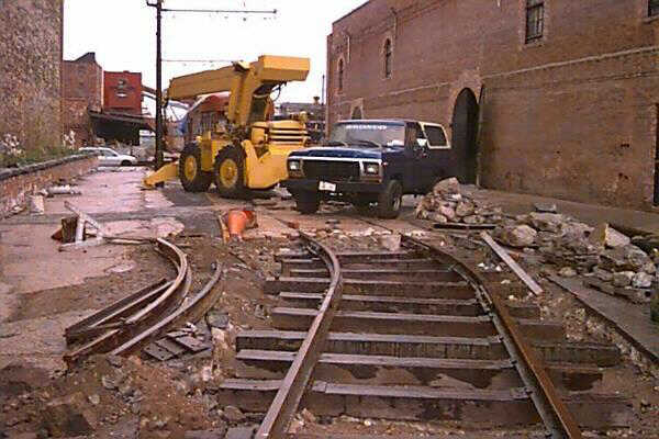 usr_m_nyc+brk+stcr_bhramisc_laying+track_bhs11.jpg