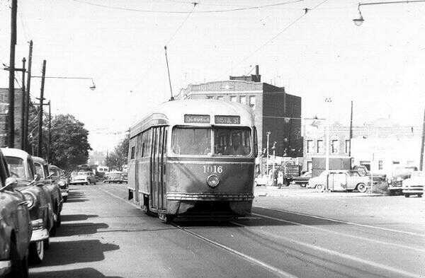 usr_m_nyc+brk+stcr_pcc1016_98th+strauss_mpenn,jt_bqt073.jpg