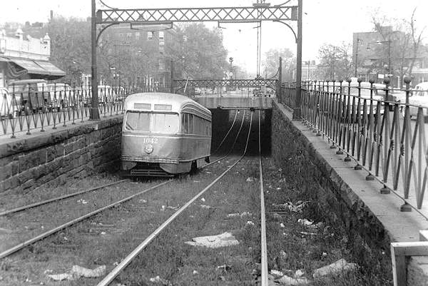 usr_m_nyc+brk+stcr_pcc1042_church+ocean+parkway_dp,jt_bqt469.jpg