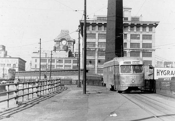 usr_m_nyc+brk+stcr_pcc1052_brooklyn+bridge_dp,jt_bqt488.jpg