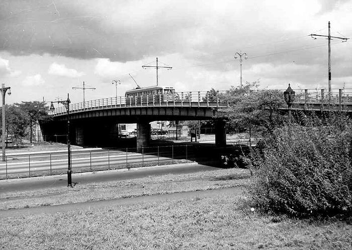 usr_m_nyc+brk+stcr_pcc1xxx_brooklyn+belt+parkway+overpass_fp_bqt791.jpg