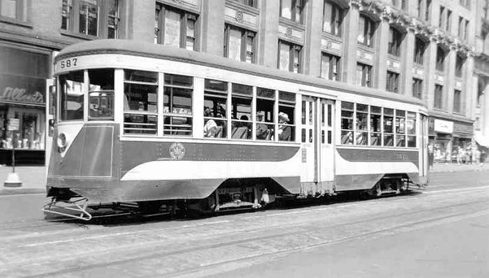 usr_m_nyc-tars_0587_42ndst+fifthave_194306_franksik+fpfuh_tarsfp068.jpg