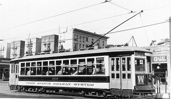 usr_m_nyc-tars_1219_webster+167thst_1936_karlgroh+clemheil+bv_tars171.jpg