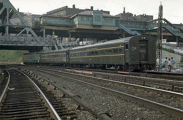 usr_m_nycrr_acmu4xxx_broadway+in+marble+hill_paulsamuels,jt_nyc12.jpg