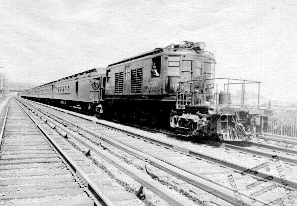 usr_m_nycrr_loco02xx_nyc28.jpg