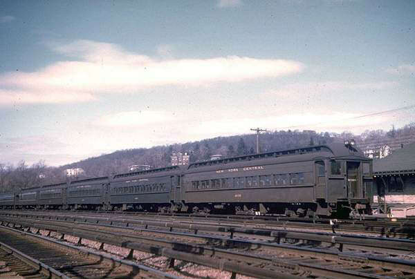 usr_m_nycrr_mu4098_north+white+plains_1949_jt_nyc04.jpg