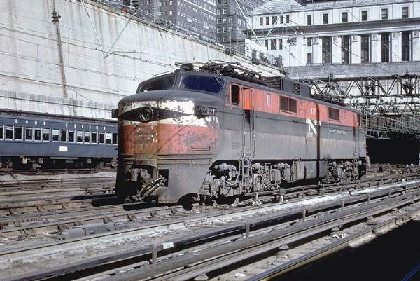 usr_m_nynhh_0377_jt_nh032.jpg
