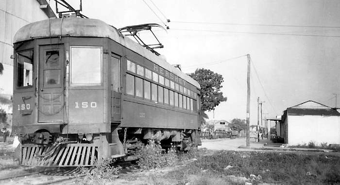 cocu_m_cuba_hershey_0150_19550500_ss_hersh34.jpg